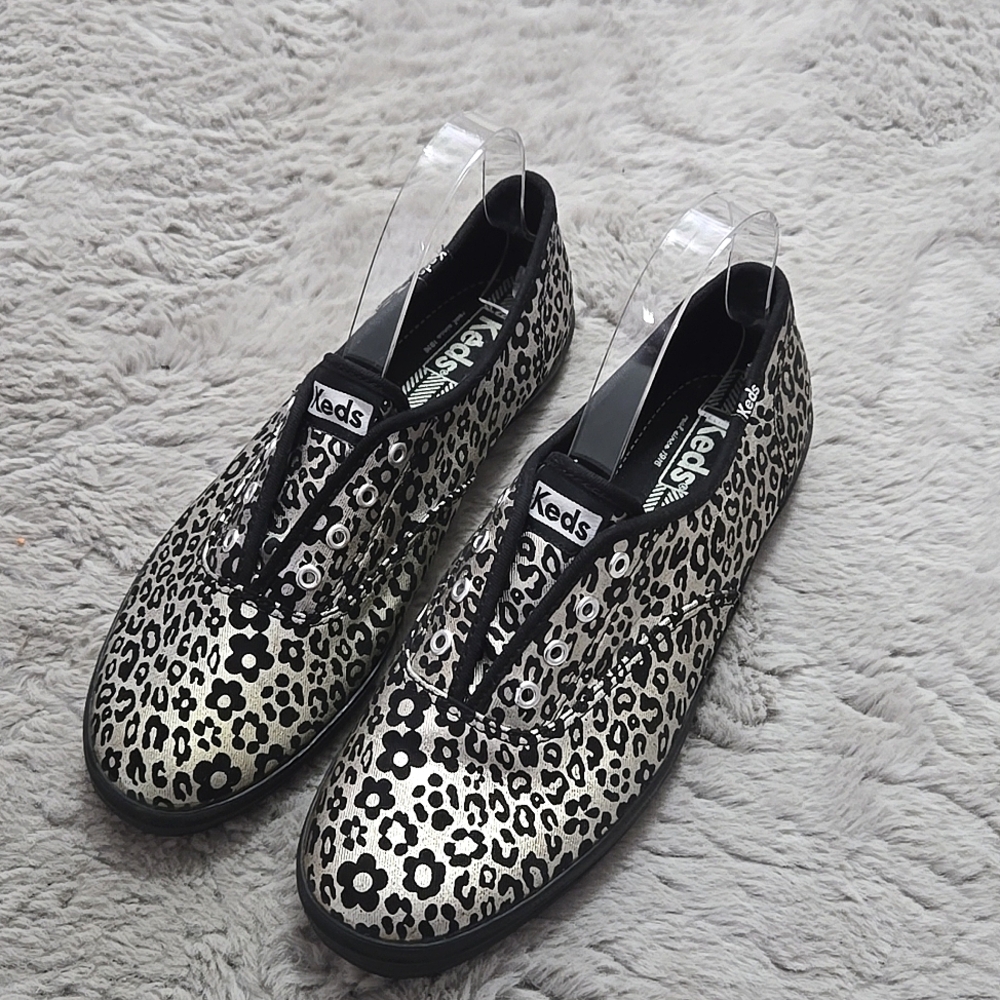 Keds flower print metallic lace up sneakers - size 7.5
